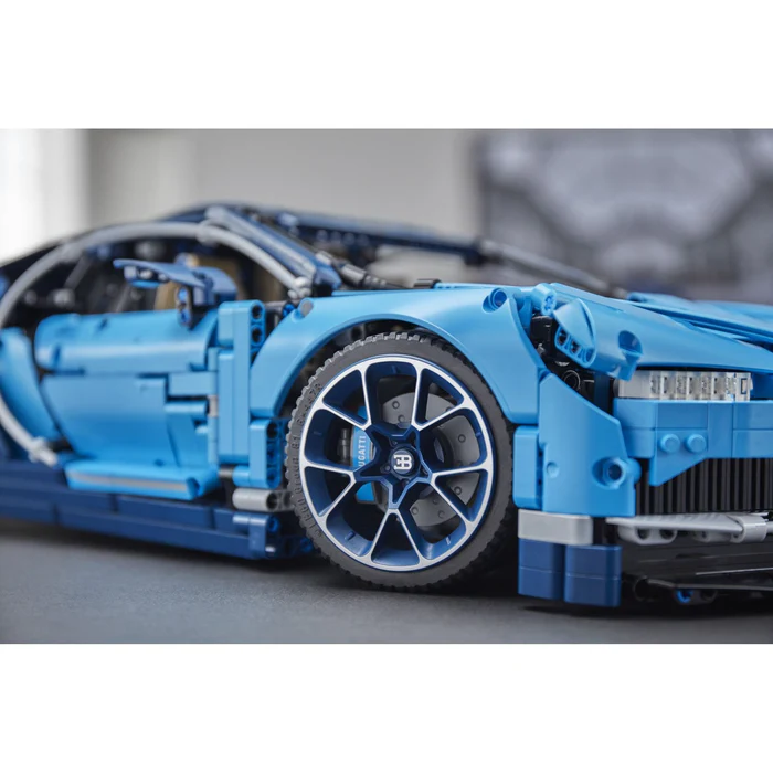 [LEGO] Technic Bugatti Chiron (42083)