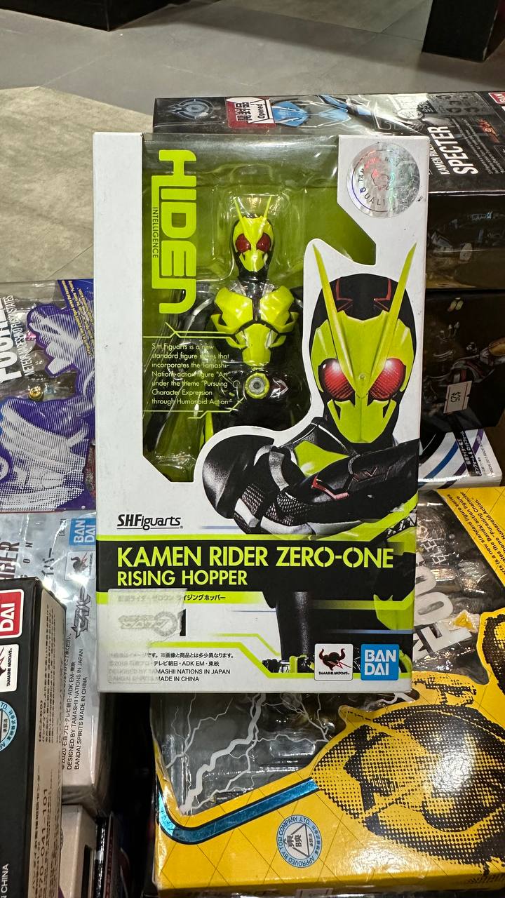 [Kamen Rider] SH Figure Zero-One Rising Hopper 